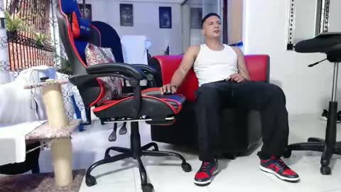 Snapshot of damyan_2003 chatting on December 30, 2024, 6:38 pm damyan_2003 online show from December 30, 2024, 6:38 pm