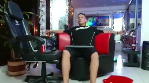 Snapshot of damyan_2003 chatting on September 29, 2025, 11:31 pm damyan_2003 online show from September 29, 2025, 11:31 pm