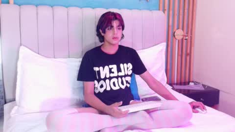 D A N online show from February 10, 2026, 7:51 pm