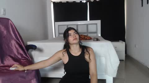 Snapshot of dana_777 chatting on March 8, 2025, 8:14 pm Dayana online show from March 8, 2025, 8:14 pm