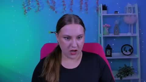 dana_cute1_ online show from June 26, 2026, 6:34 pm