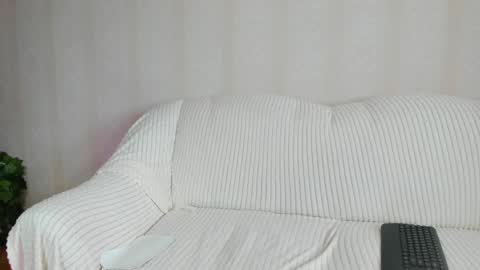 danajhonson online show from May 20, 2026, 6:52 am