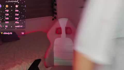 Snapshot of danay_01 chatting on October 23, 2025, 11:35 pm danay_01 online show from October 23, 2025, 11:35 pm