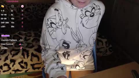 danbie_leen online show from November 13, 2025, 1:21 pm