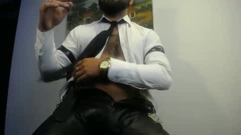 Snapshot of danbury44 chatting on October 16, 2025, 6:42 pm danbury online show from October 16, 2025, 6:42 pm