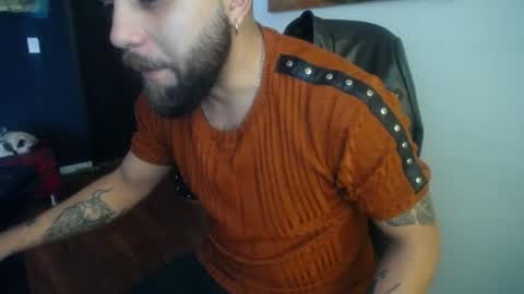 Snapshot of danbury44 chatting on October 26, 2025, 4:02 pm danbury online show from October 26, 2025, 4:02 pm