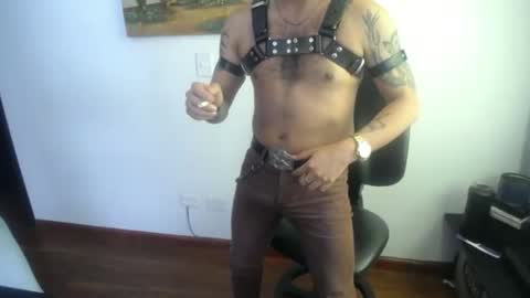 Snapshot of danbury44 chatting on November 7, 2025, 7:25 pm danbury online show from November 7, 2025, 7:25 pm