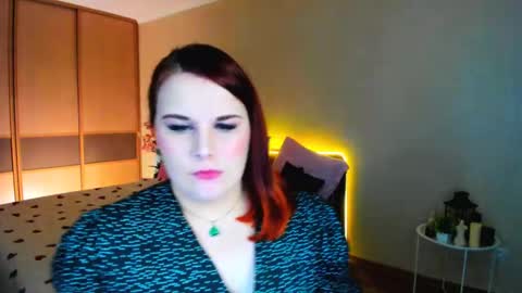 Snapshot of dancingsurprise chatting on May 11, 2026, 12:44 pm Olivia online show from May 11, 2026, 12:44 pm