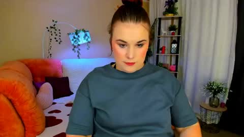 Snapshot of dancingsurprise chatting on June 5, 2026, 3:13 am Olivia online show from June 5, 2026, 3:13 am