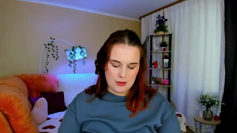 Snapshot of dancingsurprise chatting on June 5, 2026, 7:03 am Olivia online show from June 5, 2026, 7:03 am