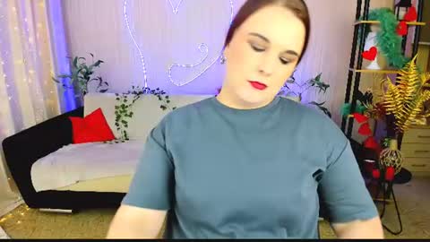 Snapshot of dancingsurprise chatting on June 9, 2026, 9:10 am Olivia online show from June 9, 2026, 9:10 am