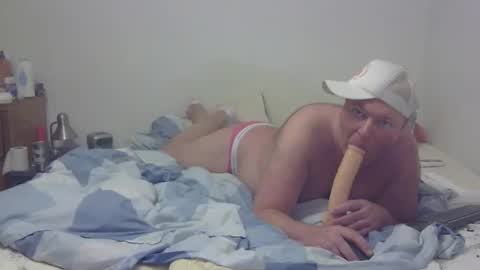 Snapshot of dandyhandys chatting on October 22, 2025, 3:23 pm Andy online show from October 22, 2025, 3:23 pm