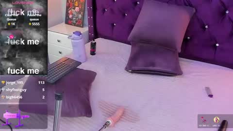 Snapshot of danee_19 chatting on January 5, 2025, 2:41 pm Daniela online show from January 5, 2025, 2:41 pm