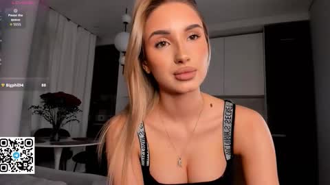 Bella online show from March 17, 2026, 8:56 pm