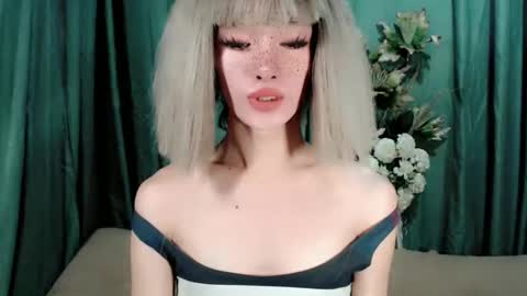 Nica online show from April 14, 2026, 10:10 am