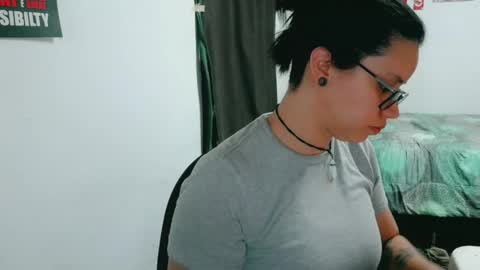 dani y jocelyn online show from April 12, 2026, 6:57 pm