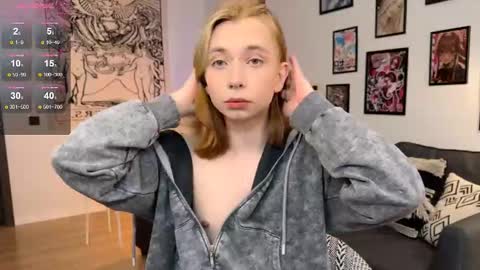 Snapshot of dani_mur chatting on January 16, 2026, 8:13 pm Daniel online show from January 16, 2026, 8:13 pm