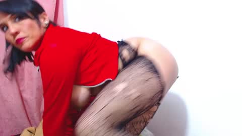 Snapshot of daniahot777 chatting on November 24, 2025, 5:40 am Dania online show from November 24, 2025, 5:40 am