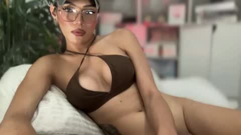 Snapshot of danica_walton chatting on January 8, 2025, 6:20 pm danica_walton online show from January 8, 2025, 6:20 pm