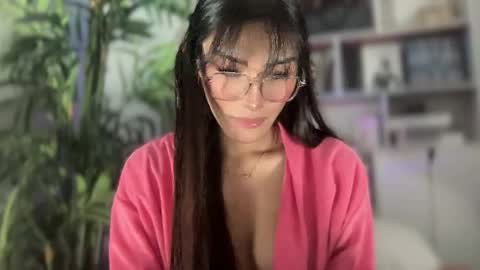 Snapshot of danica_walton chatting on January 16, 2025, 1:47 pm danica_walton online show from January 16, 2025, 1:47 pm