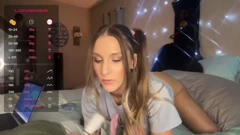 Snapshot of danidragon69 chatting on January 12, 2025, 10:23 am Dani Dragon online show from January 12, 2025, 10:23 am