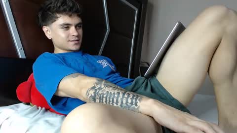 Snapshot of daniel_collins07 chatting on October 11, 2025, 3:06 am daniel_collins07 online show from October 11, 2025, 3:06 am