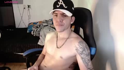 Snapshot of daniel_vargas5 chatting on December 18, 2024, 4:53 am Daniel online show from December 18, 2024, 4:53 am