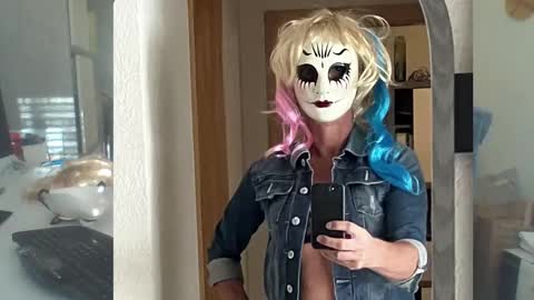 newcumer online show from December 4, 2024, 12:25 pm