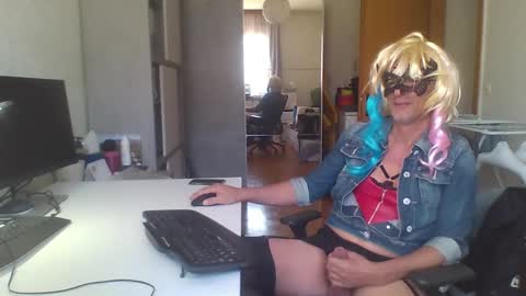 newcumer online show from March 6, 2025, 10:30 am