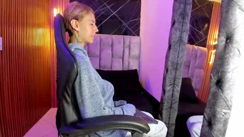 Daniela online show from December 26, 2024, 10:52 pm