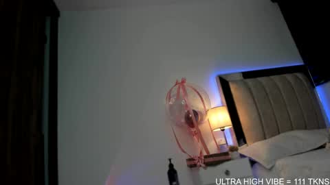 Snapshot of daniela_henaoo chatting on October 20, 2025, 11:16 pm independent model online show from October 20, 2025, 11:16 pm