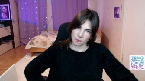 Daniela Cooper online show from April 4, 2026, 1:19 pm