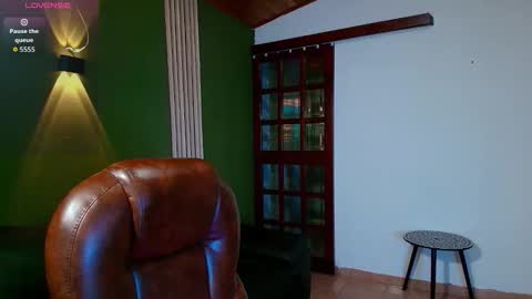 danielamonroe online show from November 14, 2025, 1:54 pm