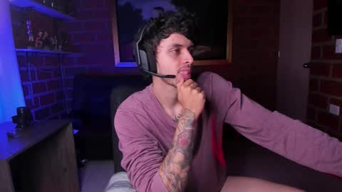 Daniele Bunny online show from October 8, 2025, 3:53 pm