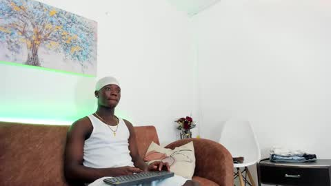 daniell_ferrari online show from January 22, 2025, 9:32 pm