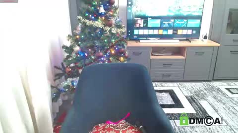 Snapshot of daniellavas chatting on December 19, 2025, 6:42 am JessicaWhite online show from December 19, 2025, 6:42 am