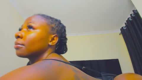 danielle_rock online show from October 10, 2025, 6:29 pm