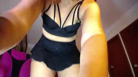 Angie online show from September 21, 2025, 5:14 pm