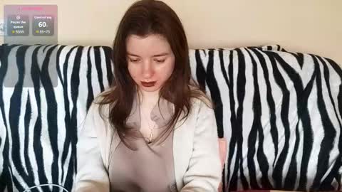 Mia online show from February 17, 2026, 7:05 am