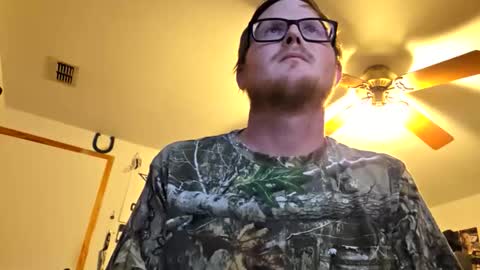 Snapshot of danielp_mod_cb chatting on January 7, 2026, 1:41 am Daniel y. online show from January 7, 2026, 1:41 am