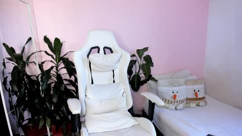 Snapshot of danii_jimenez chatting on December 12, 2024, 9:48 pm Daniela online show from December 12, 2024, 9:48 pm