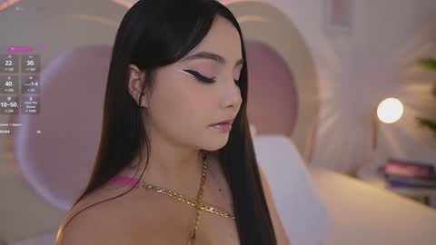 Snapshot of danii_xoxo chatting on December 4, 2024, 10:41 pm online show from December 4, 2024, 10:41 pm