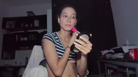 Snapshot of danikrosse chatting on January 9, 2025, 4:08 am Danik online show from January 9, 2025, 4:08 am