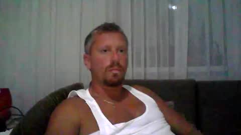 Snapshot of danisami12345 chatting on October 1, 2025, 8:26 pm daniel online show from October 1, 2025, 8:26 pm