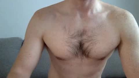 Snapshot of danishguysdicks chatting on September 26, 2025, 6:28 am Buzzy online show from September 26, 2025, 6:28 am