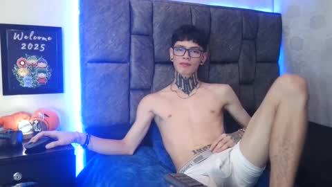 Snapshot of dann_brown chatting on January 11, 2025, 7:16 pm Dann Brown online show from January 11, 2025, 7:16 pm