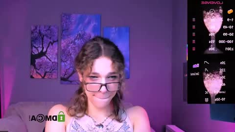 Snapshot of dann_foxy chatting on October 8, 2025, 9:18 am dann foxy online show from October 8, 2025, 9:18 am