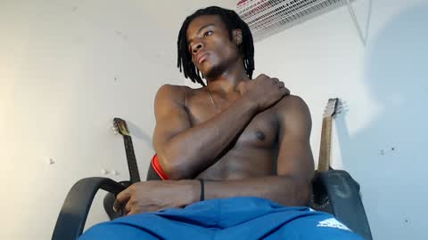 dann_hill_1 online show from January 29, 2025, 9:28 pm