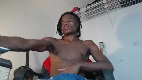 dann_hill_1 online show from February 18, 2025, 2:27 am