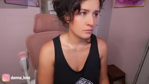 Danna Lovs online show from May 28, 2026, 11:18 am